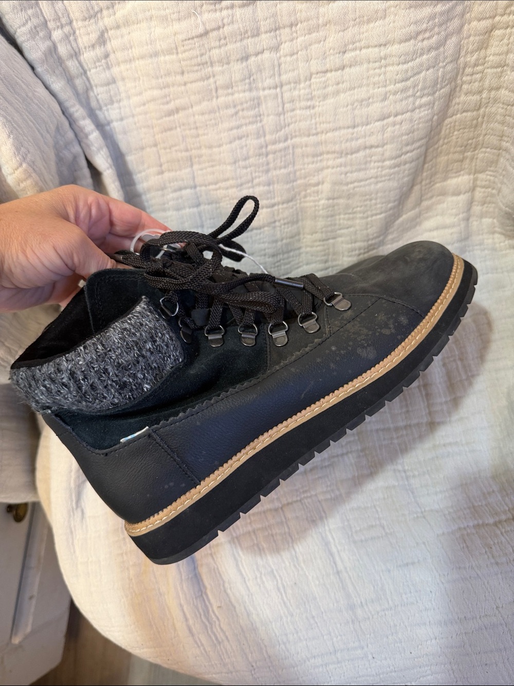 WoMen's Black Ankle Hiking Boots with Knit Collar